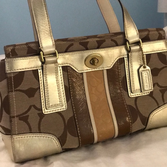 Coach Handbags - Coach Purse